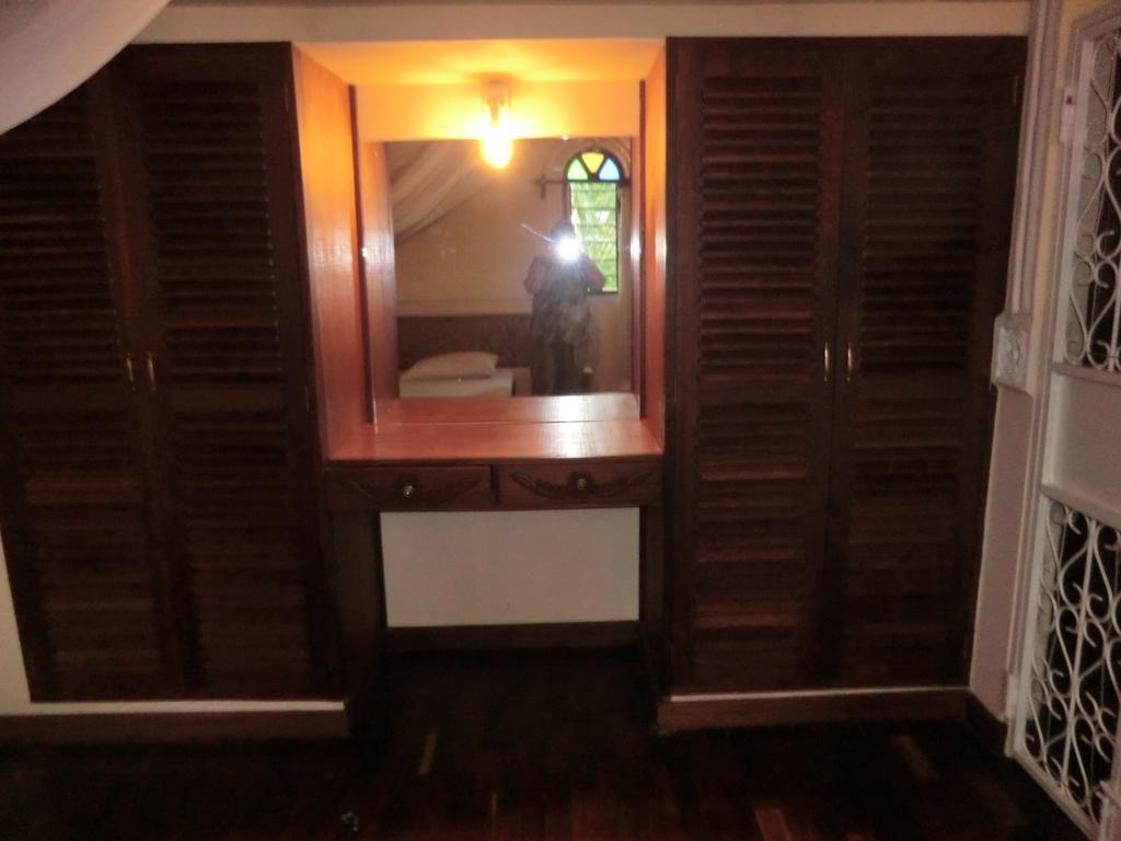 Villa Lamuhouse Diani Beach Δωμάτιο φωτογραφία